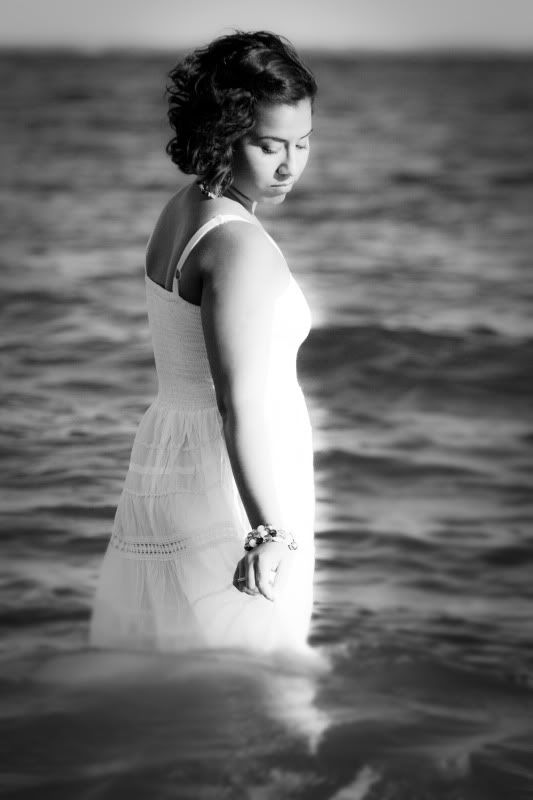 IMAGE: http://i145.photobucket.com/albums/r204/tanz1983/sindy/JW9D00431.jpg