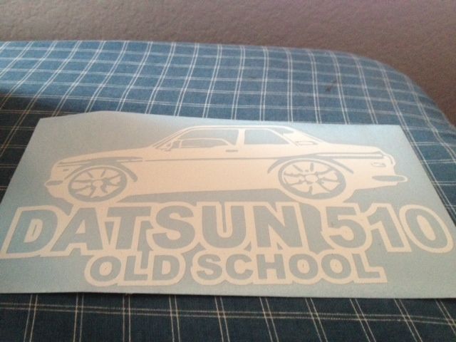 datsundecal.jpg