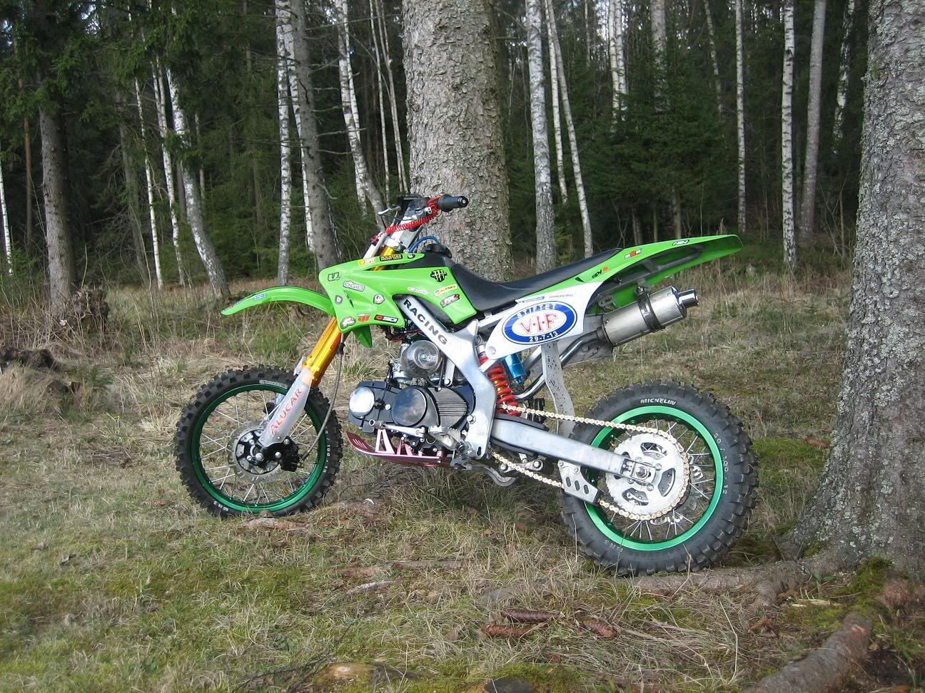 kawasaki 125 pit bike