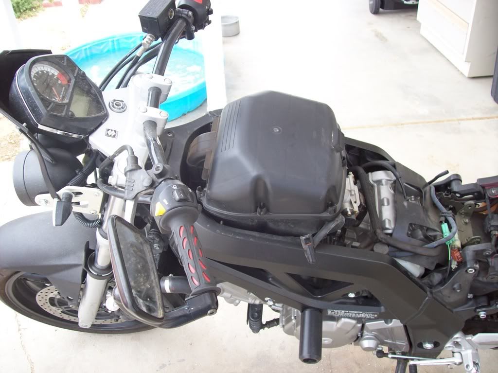 How To remove fuel pump Suzuki SV650 Forum SV650, SV1000, Gladius