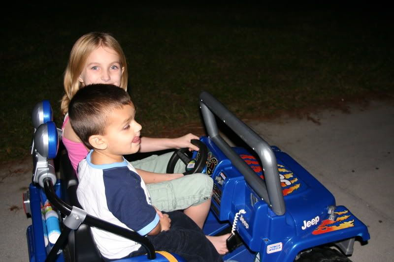 IMAGE: http://i145.photobucket.com/albums/r213/joanfstel/Beerbongsnthings031.jpg