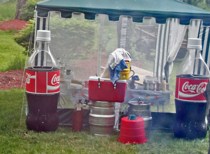 IMAGE: http://i145.photobucket.com/albums/r213/joanfstel/kegandcoke.jpg