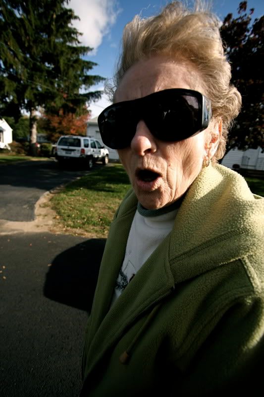 IMAGE: http://i145.photobucket.com/albums/r221/ecotton22/People/IMG_3751_2.jpg