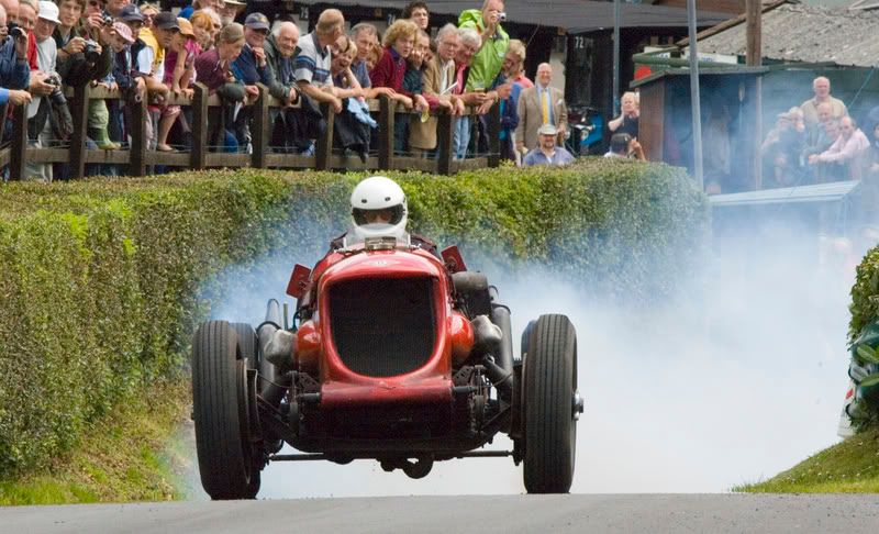 IMAGE: http://i145.photobucket.com/albums/r223/chrispons/DSC_0189.jpg