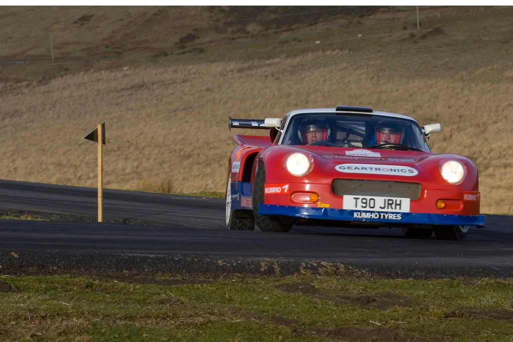 IMAGE: http://i145.photobucket.com/albums/r223/chrispons/GR4M5914.jpg