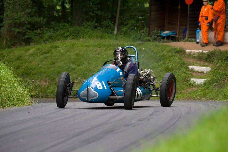 IMAGE: http://i145.photobucket.com/albums/r223/chrispons/GR4M6414.jpg