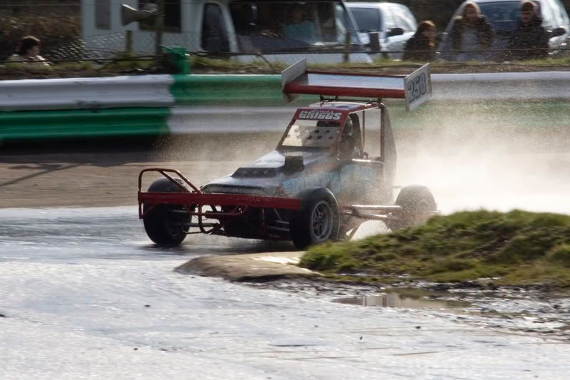 IMAGE: http://i145.photobucket.com/albums/r223/chrispons/GR4M7964.jpg