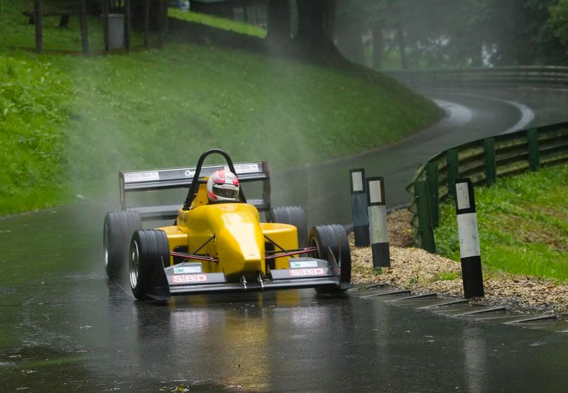 IMAGE: http://i145.photobucket.com/albums/r223/chrispons/GR4M9445.jpg