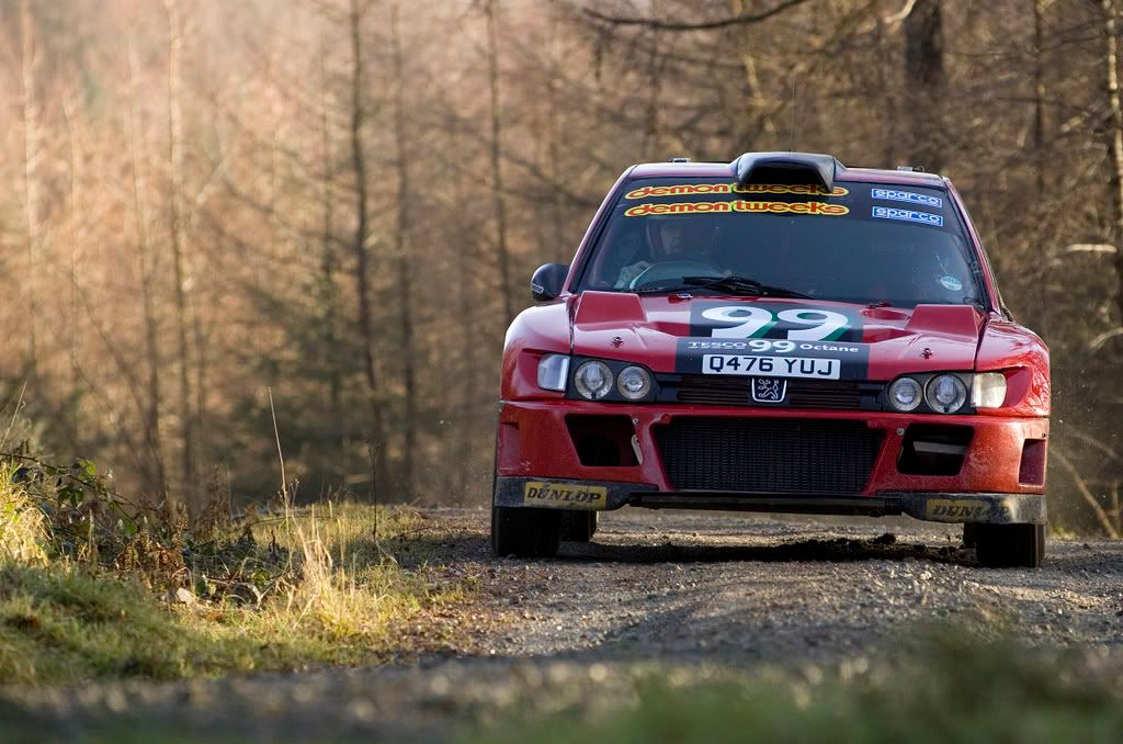 IMAGE: http://i145.photobucket.com/albums/r223/chrispons/andyBurt5.jpg