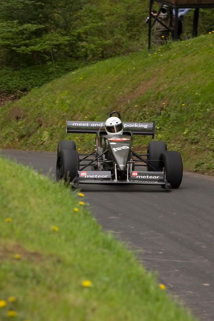 IMAGE: http://i145.photobucket.com/albums/r223/chrispons/best1.jpg