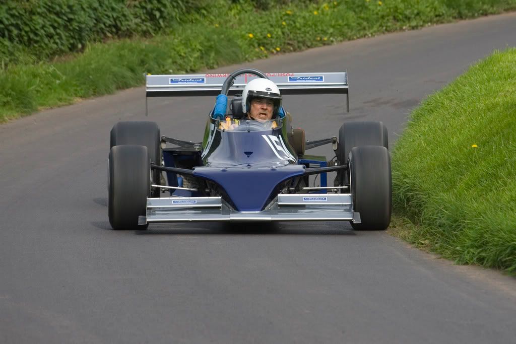 IMAGE: http://i145.photobucket.com/albums/r223/chrispons/best8.jpg