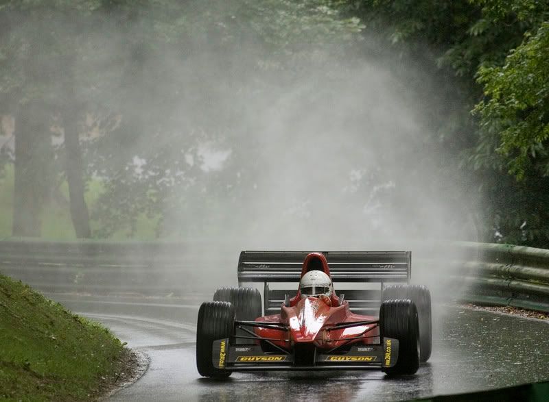 IMAGE: http://i145.photobucket.com/albums/r223/chrispons/grahamwightjun.jpg