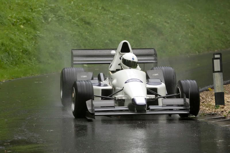 IMAGE: http://i145.photobucket.com/albums/r223/chrispons/josgoodyear.jpg