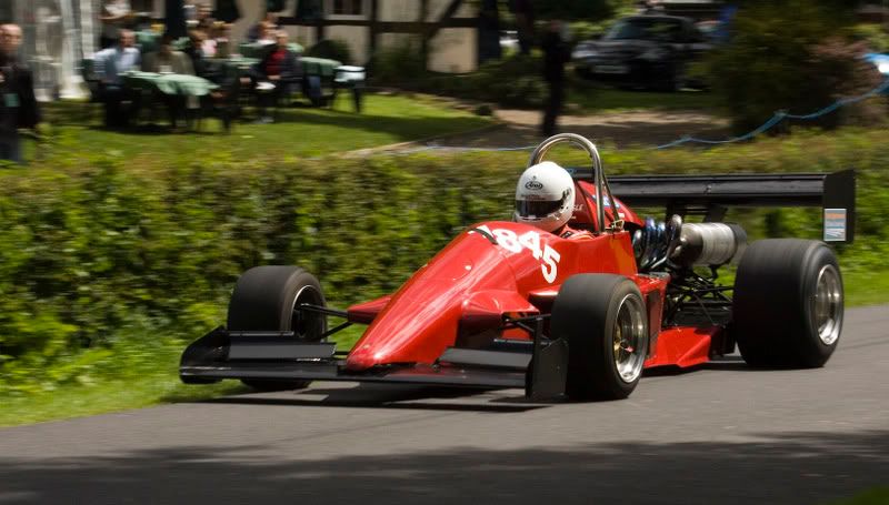 IMAGE: http://i145.photobucket.com/albums/r223/chrispons/redsingles.jpg