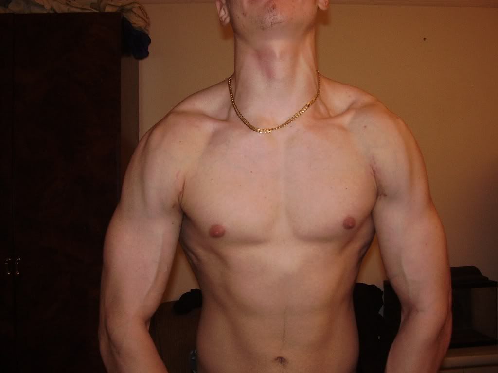 guys who wear chains and necklaces..... Forums