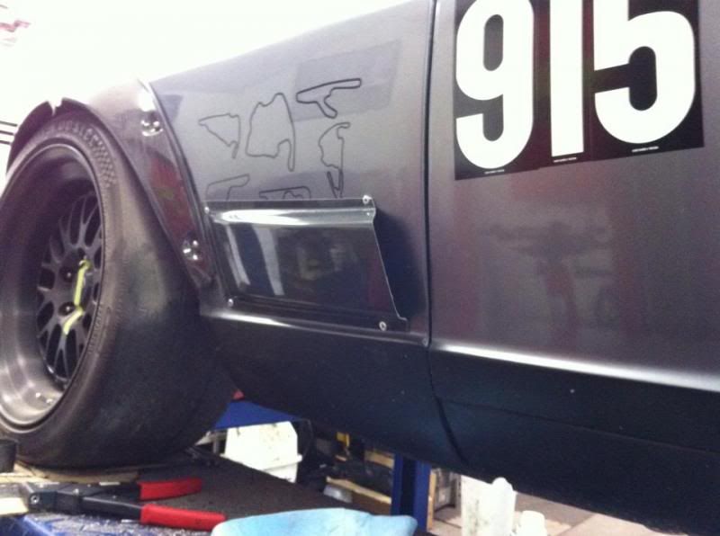 179479_645081922174902_1626938464_n_zpsb