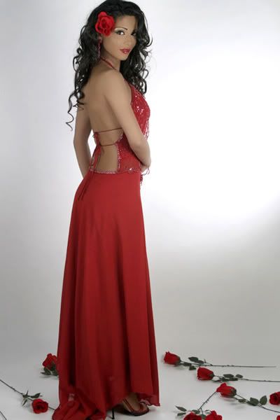 فضائح دوللي شاهين بملابس داخليه لاول مرة,صور الفنانة 2-5.jpg