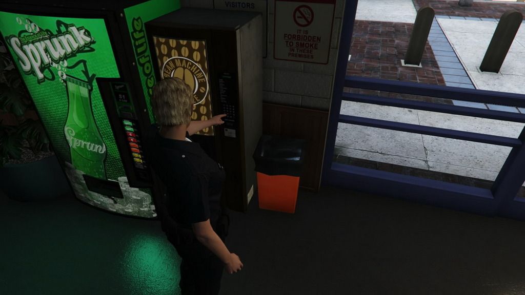 Grand%20Theft%20Auto%20V_20150317212722_