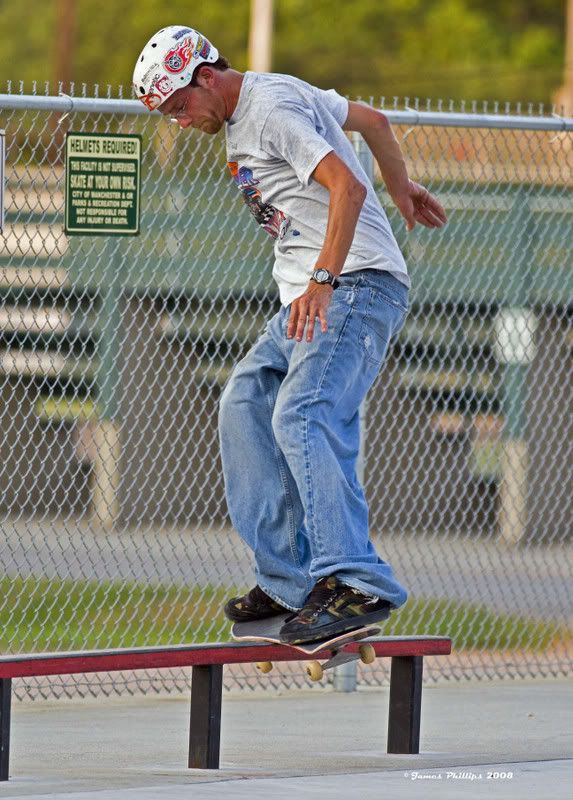 IMAGE: http://i145.photobucket.com/albums/r229/GliderParentsNTN/Sports%20Park/8B8D2938copy.jpg