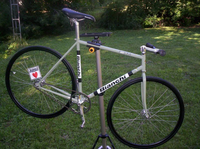 bianchi pista gang green