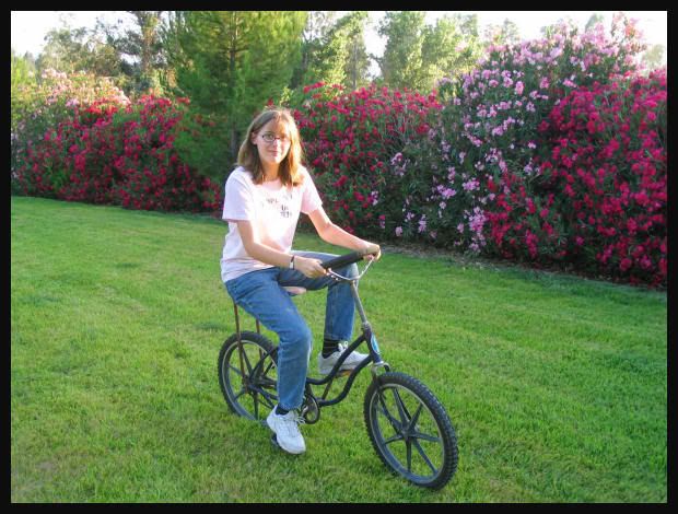 IMAGE: http://i145.photobucket.com/albums/r233/asolie/Events/CBC%207-4-07%20Picnic/Me-Zero.jpg