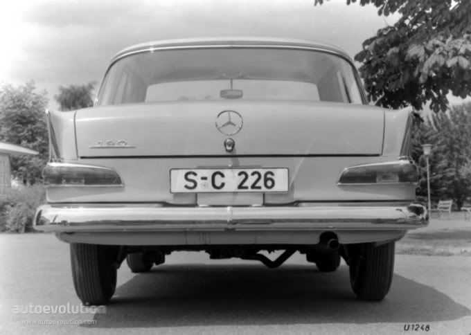 MERCEDESBENZE-Klasse---medium-2260_14.jpg
