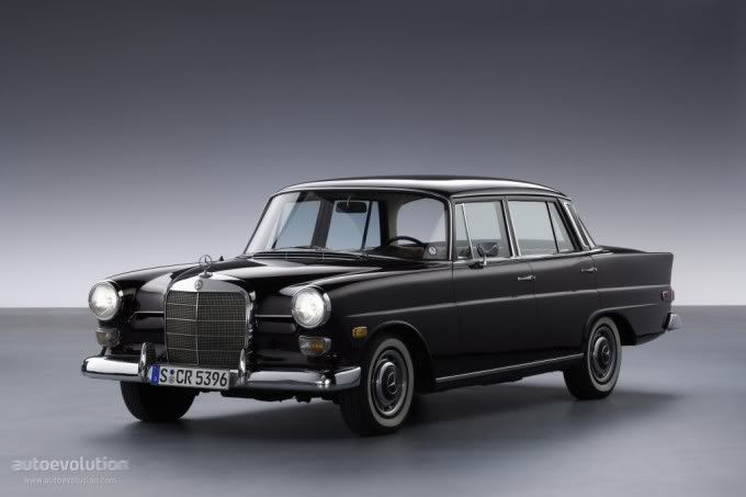 MERCEDESBENZE-Klasse---medium-2260_3.jpg