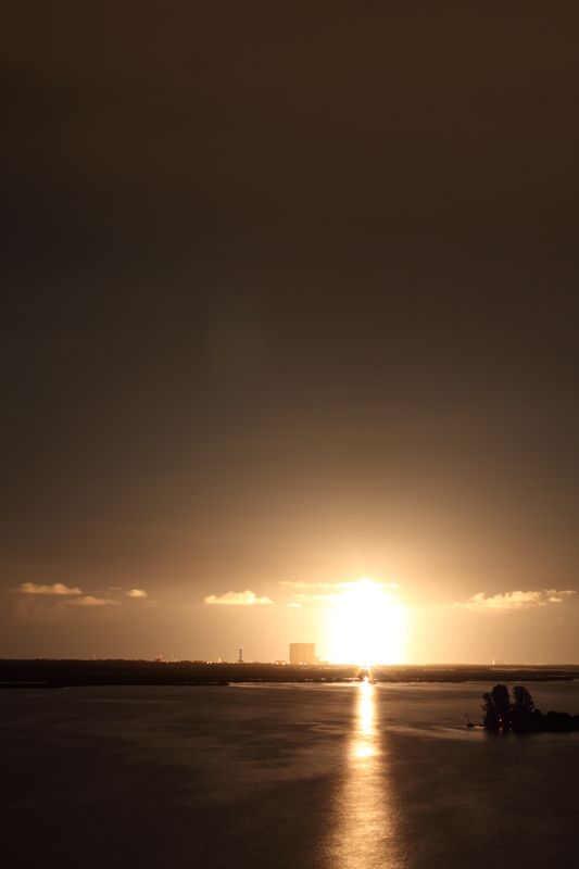 IMAGE: http://i145.photobucket.com/albums/r236/TitusvileSurfer/IMG_9169.jpg