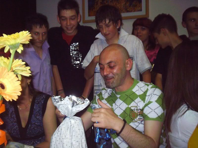 http://i145.photobucket.com/albums/r226/dzlatic/ns3.jpg