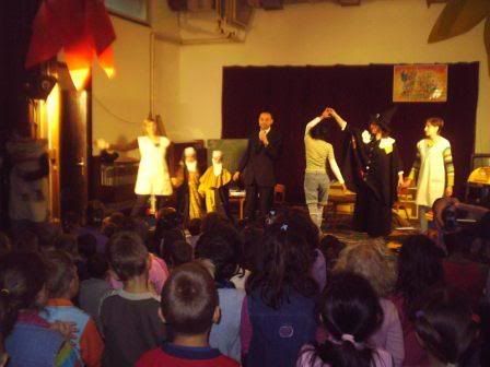 http://i145.photobucket.com/albums/r226/dzlatic/poslepesme.jpg